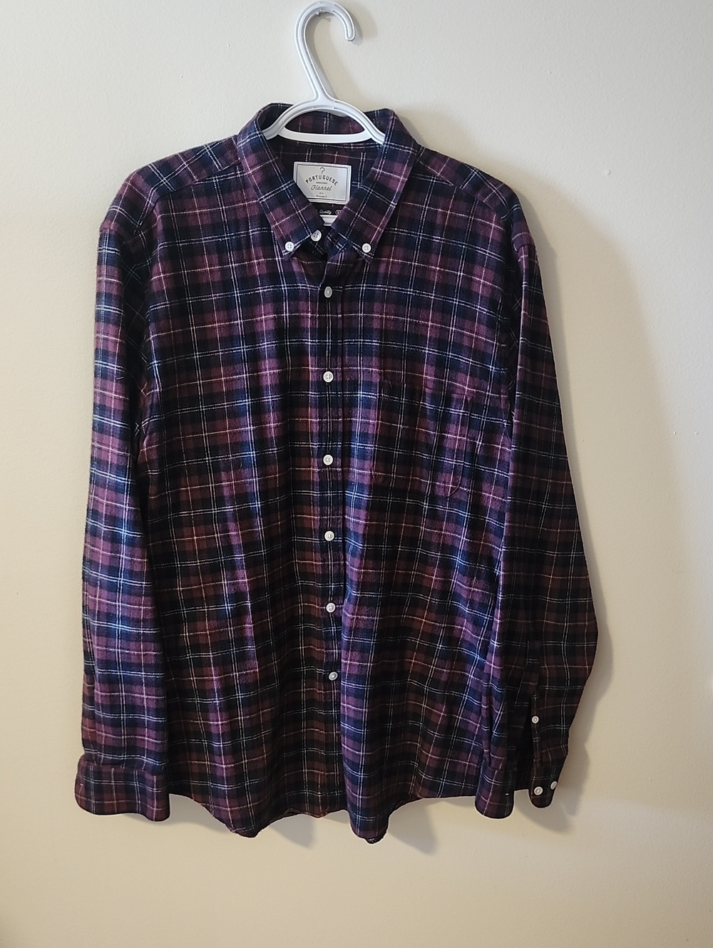 Portuguwse Flannel Men's Red and Black Plaid Button-Down Shirt